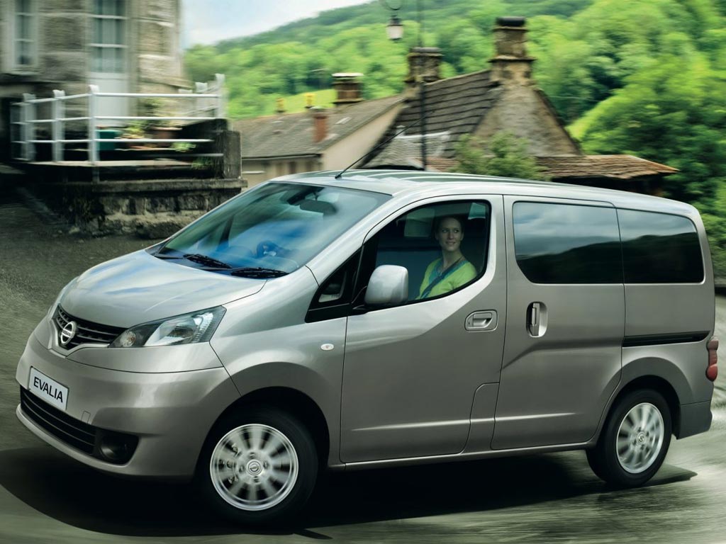 nissan-nv200-combi-6.jpg