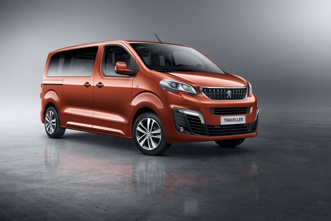 Автобус peugeot traveller