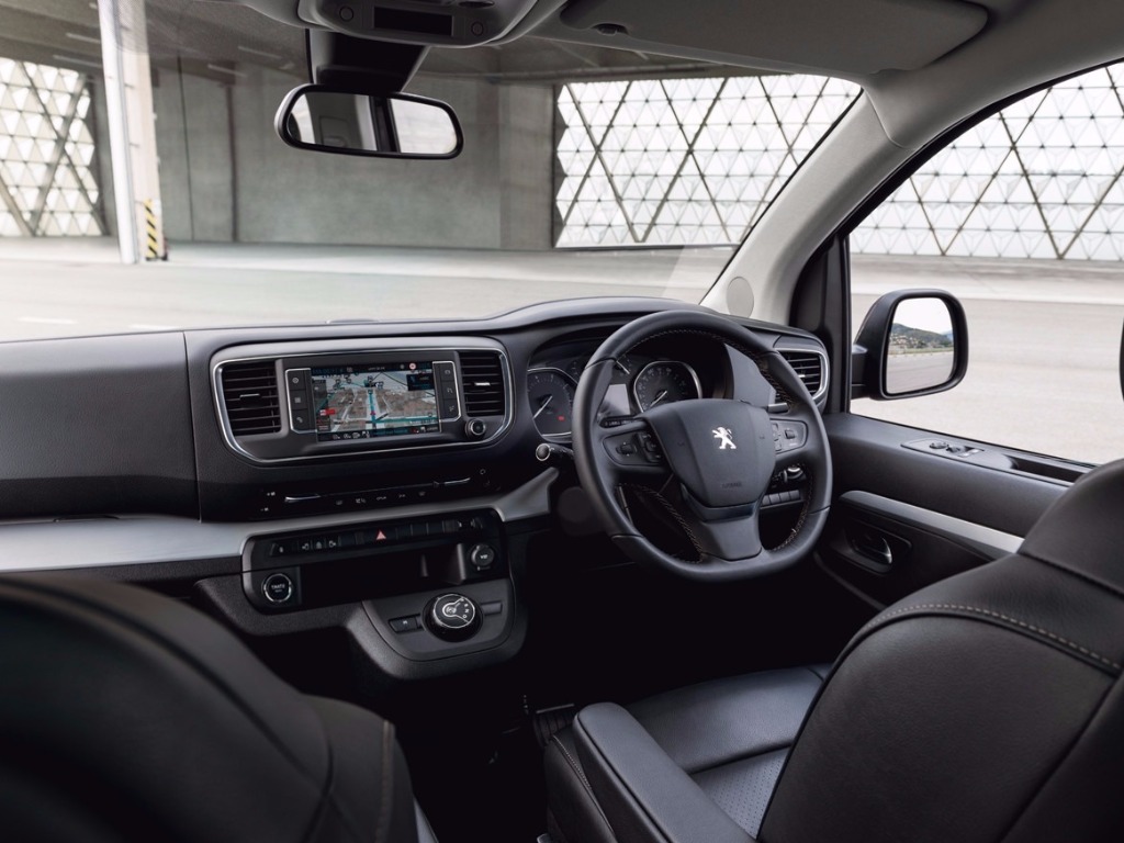 Peugeot traveller интерьер
